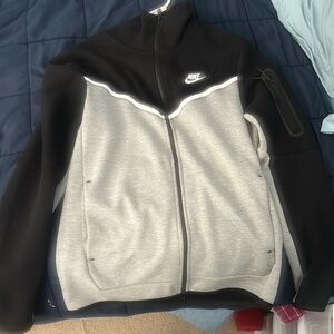 Men’s Nike Tech Medium Tall